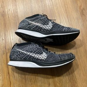 Nike flyknit racer